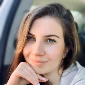 Meet your Posher, Naomi